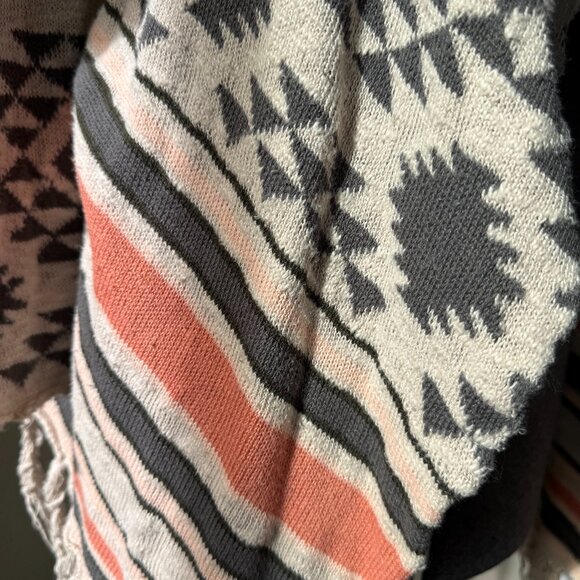 Rip Curl Geometric Fringe Cardigan - Dark Gray, White, Orange - XS - Picture 4 of 6